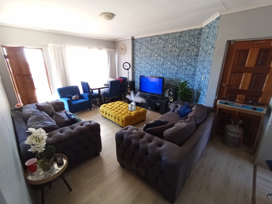 2 Bedroom Property for Sale in Bloemside Free State